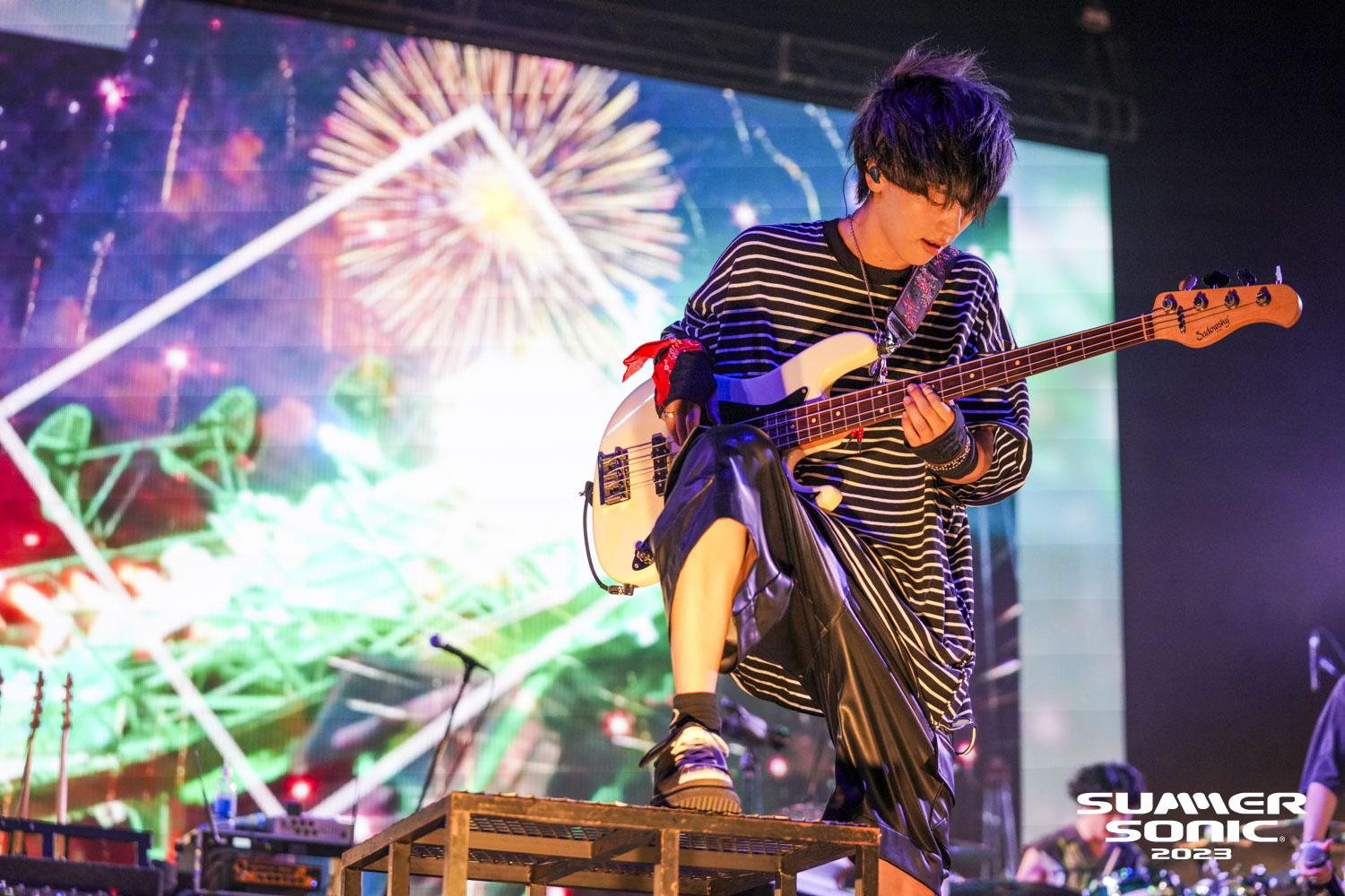 novelbright オーバーサイズフーディ　Mサイズ Novelbright オーバーサイズフーディパーカーM