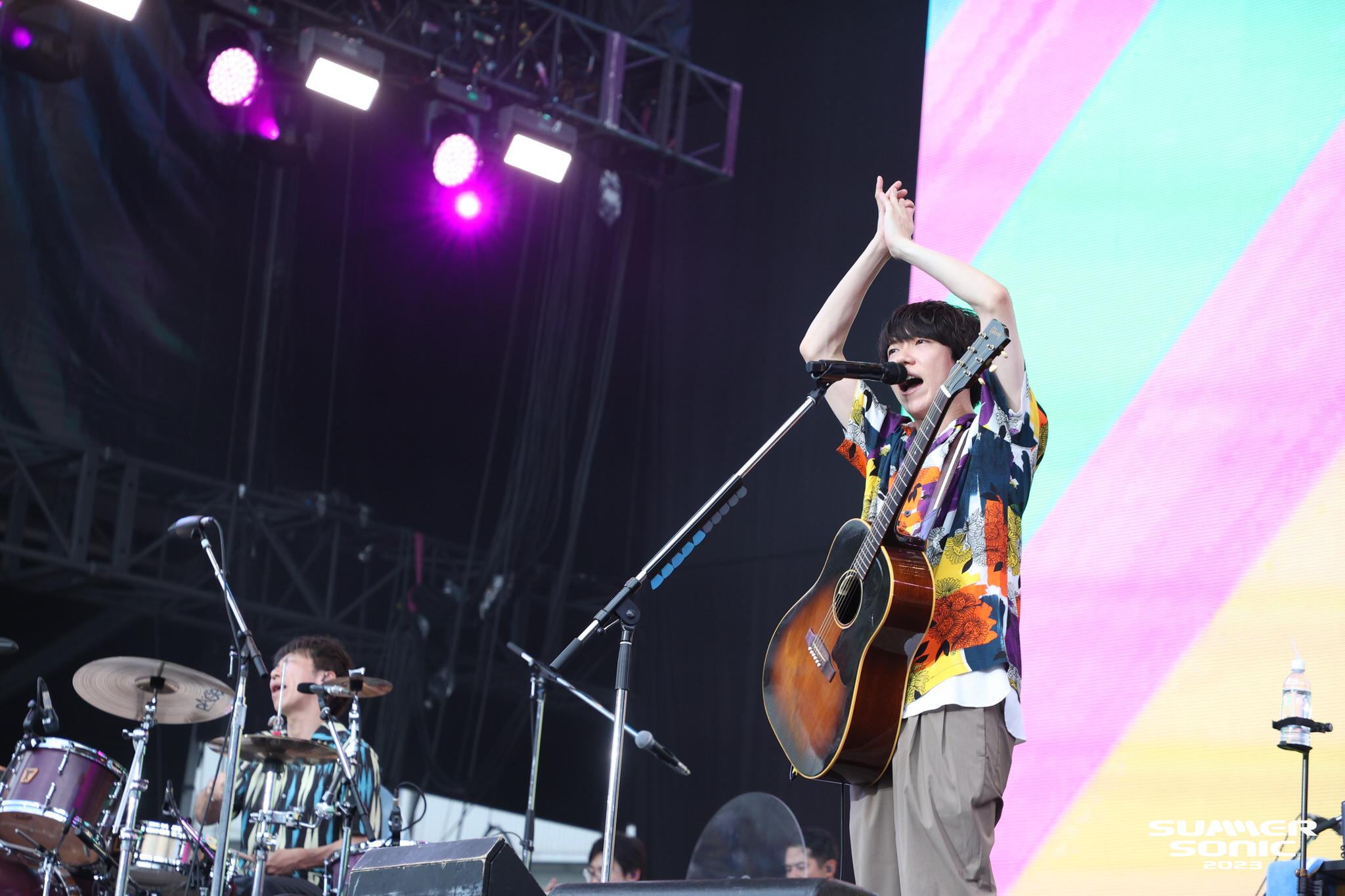 ミュージシャン sumika sumika、ライブツアー「2023『SING ALONG』」&「2024『FLYDAY
