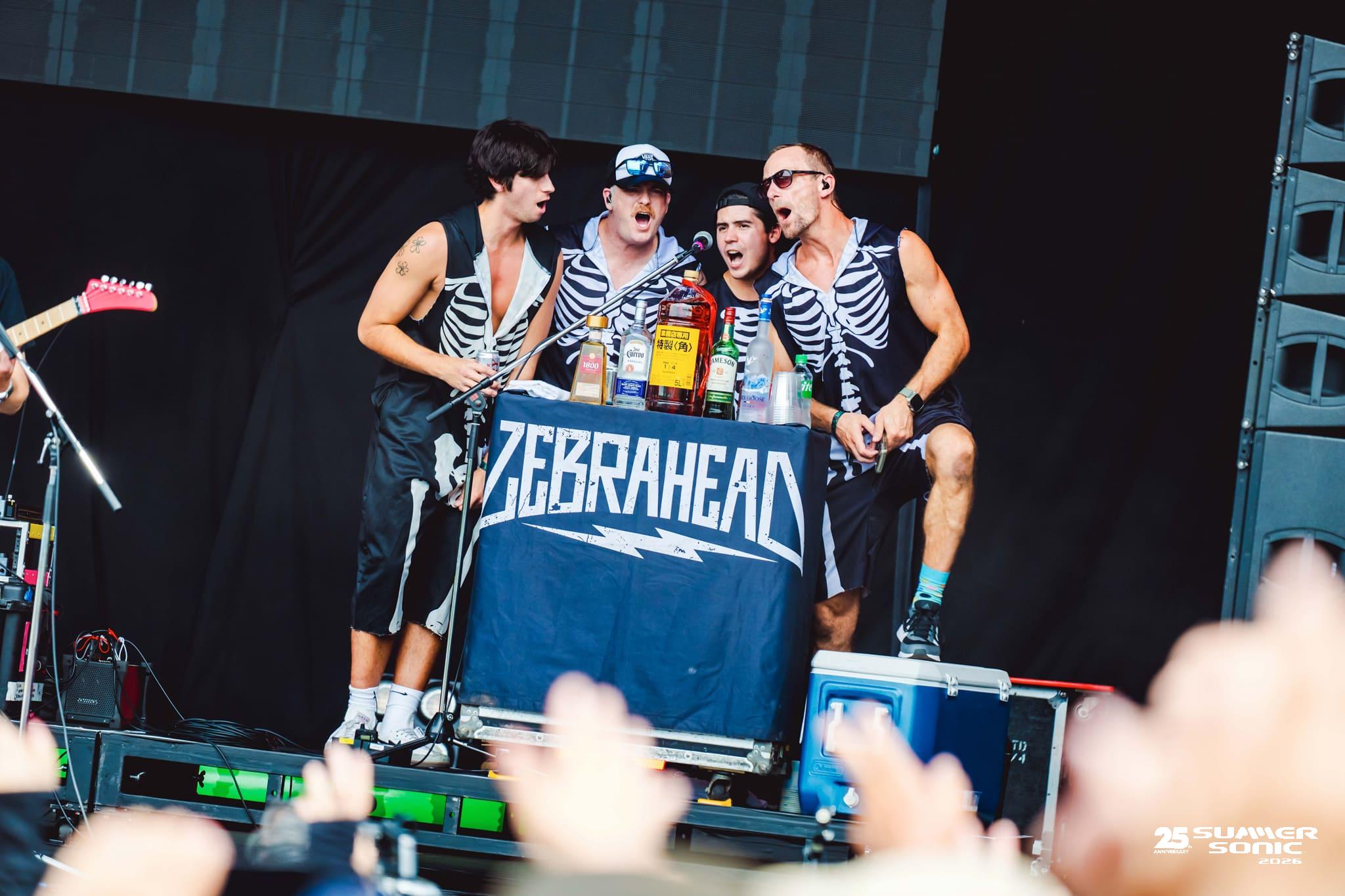 SUMMER SONIC 2011 オフィシャルT zebraheadサイン入り SUMMER SONIC 2011 オフィシャルT zebraheadサイン入り ZEBRAHEAD